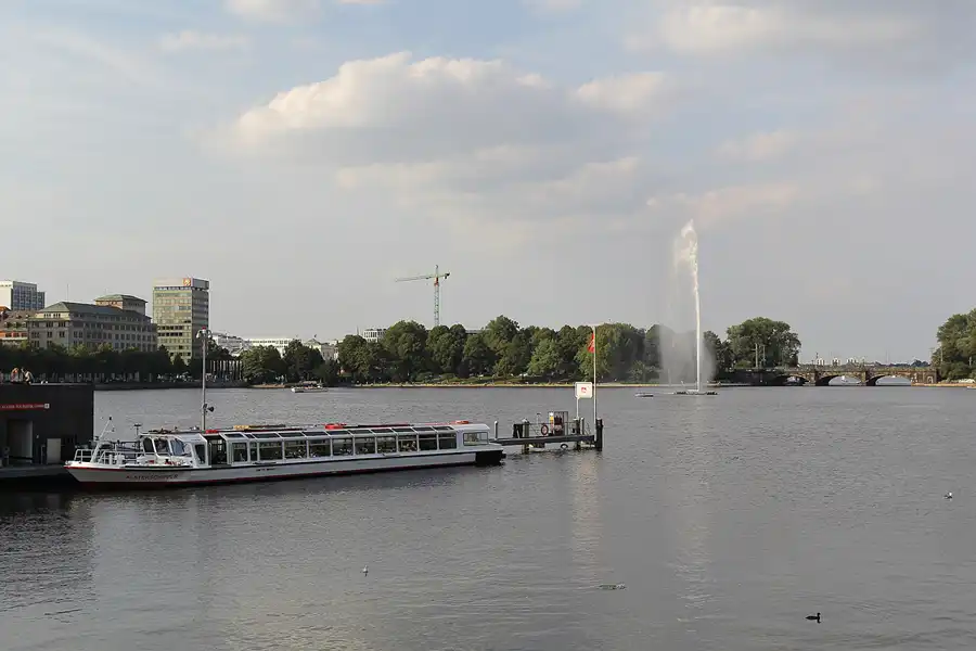 182 | 2015 | Hamburg | Alsterfontäne | © carsten riede fotografie