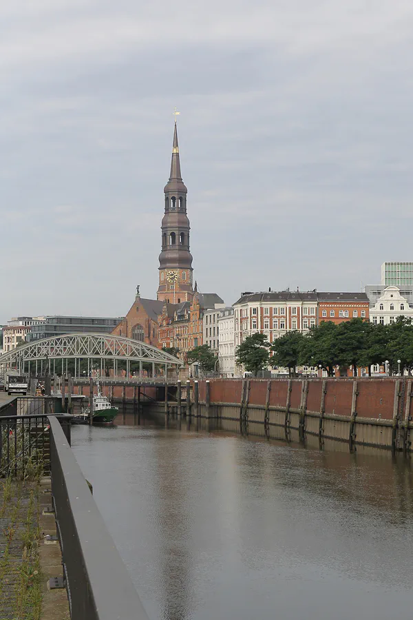019 | 2015 | Hamburg | St. Katharinen | © carsten riede fotografie