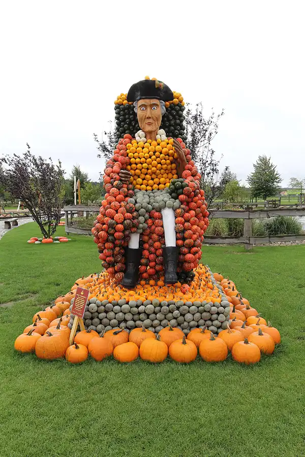 017 | 2015 | Beelitz GT Klaistow | Kürbisausstellung – König Friedrich II. = 4000 Kürbisse | © carsten riede fotografie