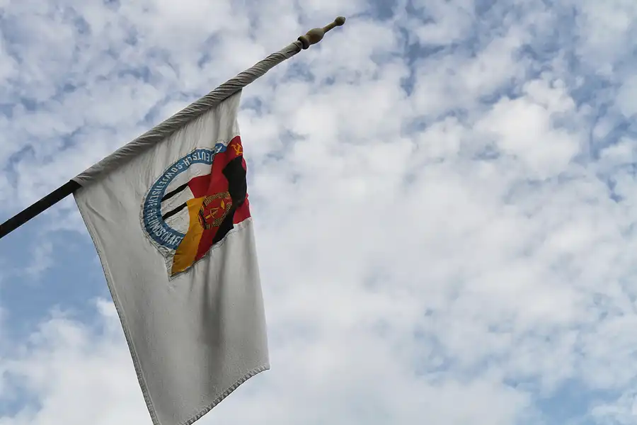 038 | 2015 | Oschersleben | Ostalgie-Kantine im Klubhaus der Werktätigen + Fahrzeugmuseum | © carsten riede fotografie