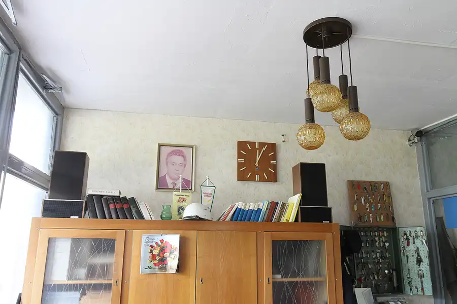 065 | 2015 | Oschersleben | Ostalgie-Kantine im Klubhaus der Werktätigen + Fahrzeugmuseum | © carsten riede fotografie