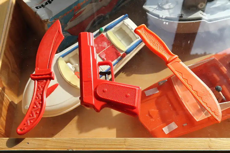 091 | 2015 | Oschersleben | Ostalgie-Kantine im Klubhaus der Werktätigen + Fahrzeugmuseum | © carsten riede fotografie