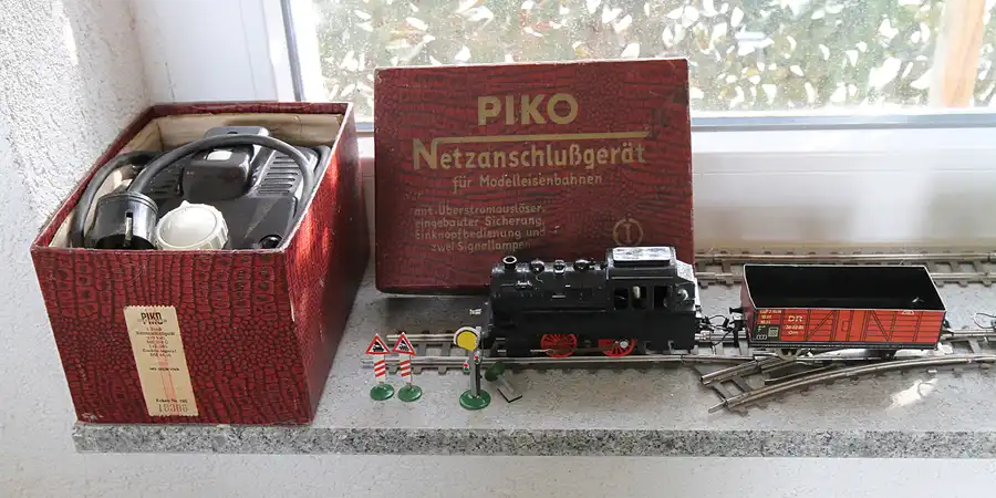 096 | 2015 | Oschersleben | Ostalgie-Kantine im Klubhaus der Werktätigen + Fahrzeugmuseum | © carsten riede fotografie