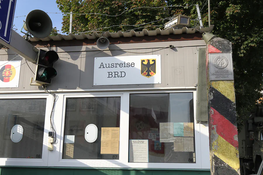 006 | 2015 | Oschersleben | Ostalgie-Kantine im Klubhaus der Werktätigen + Fahrzeugmuseum | © carsten riede fotografie