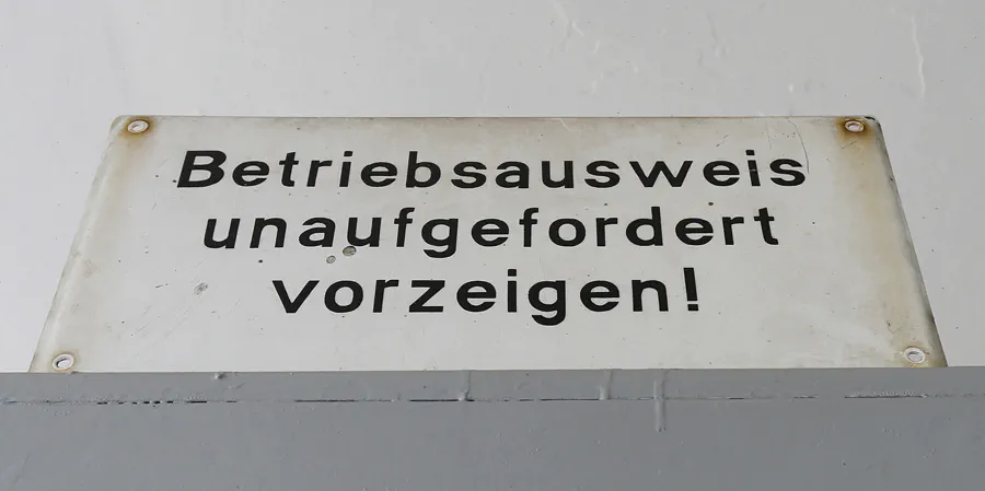 063 | 2015 | Oschersleben | Ostalgie-Kantine im Klubhaus der Werktätigen + Fahrzeugmuseum | © carsten riede fotografie