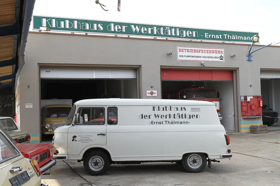 133 | 2015 | Oschersleben | Ostalgie-Kantine im Klubhaus der Werktätigen + Fahrzeugmuseum | © carsten riede fotografie