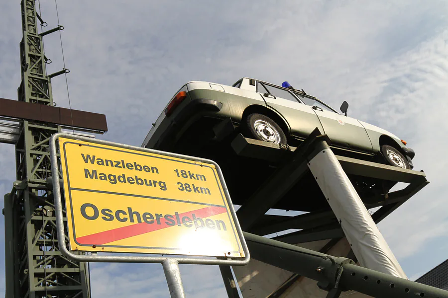 136 | 2015 | Oschersleben | Ostalgie-Kantine im Klubhaus der Werktätigen + Fahrzeugmuseum | © carsten riede fotografie