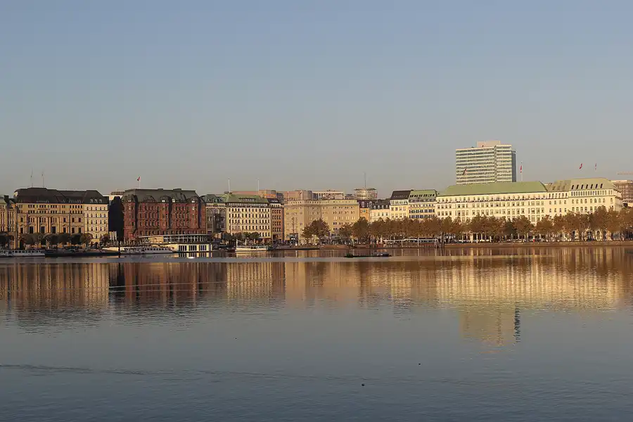003 | 2015 | Hamburg | Binnenalster | © carsten riede fotografie