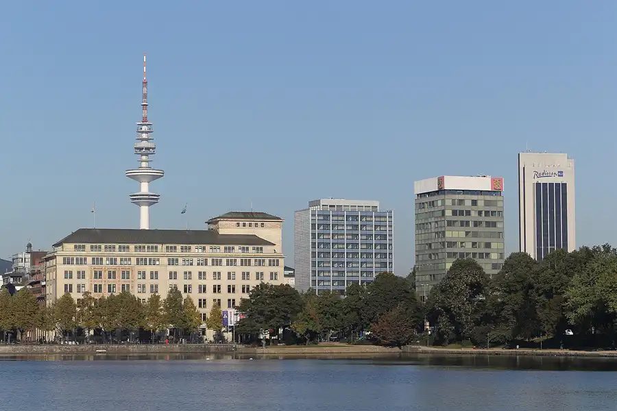 037 | 2015 | Hamburg | Binnenalster | © carsten riede fotografie