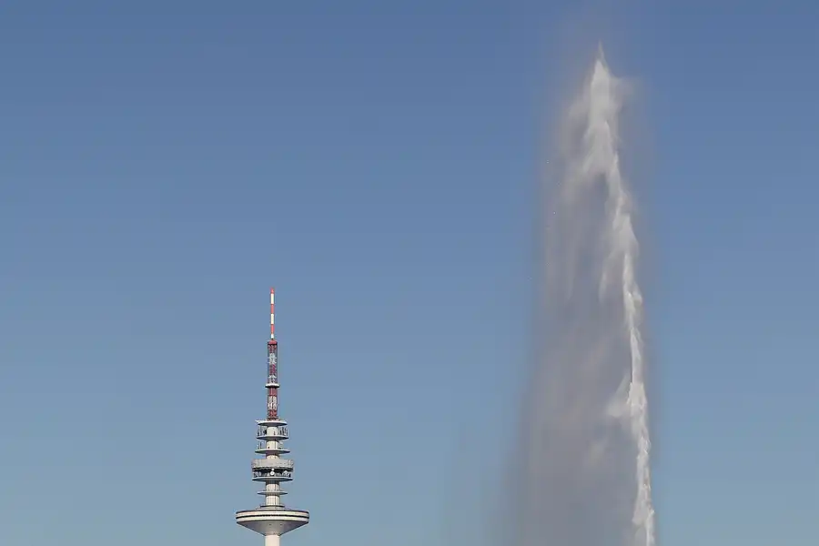 039 | 2015 | Hamburg | Binnenalster – Alsterfontäne | © carsten riede fotografie