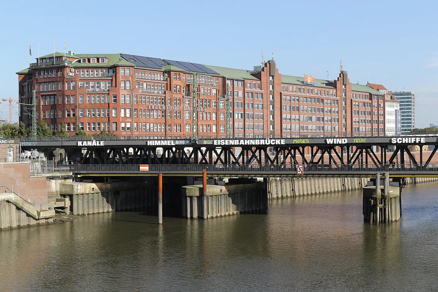 059 | 2015 | Hamburg | Oberhafenbrücke | © carsten riede fotografie