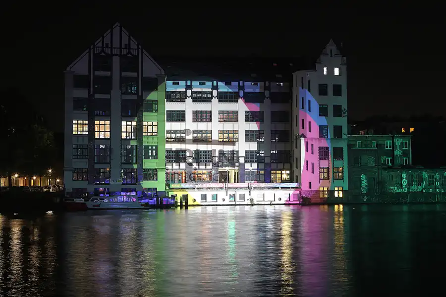 031 | 2015 | Berlin | Blick von der East Side Gallery | © carsten riede fotografie