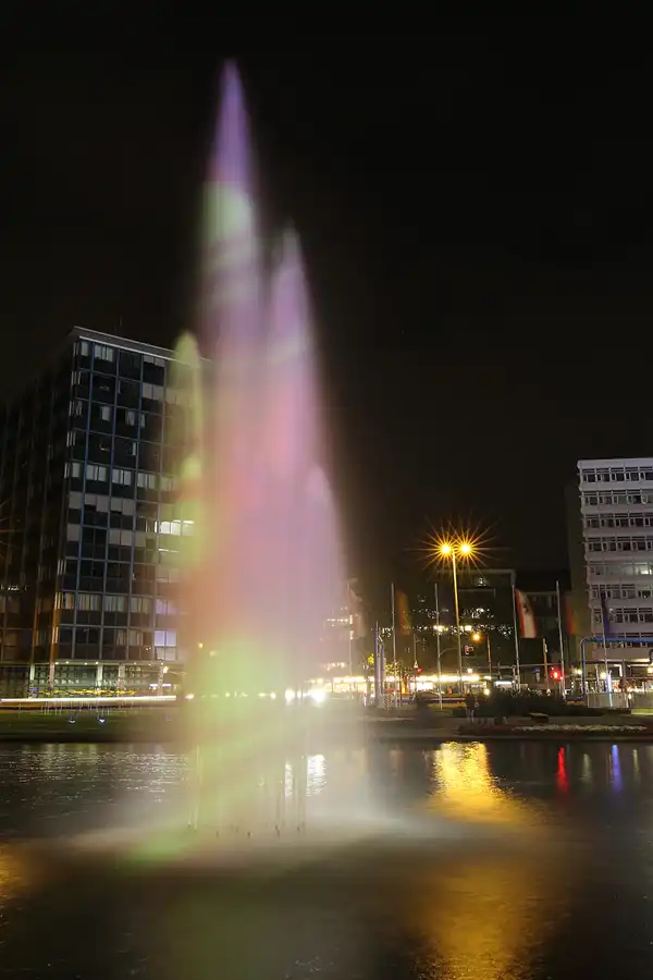 049 | 2015 | Berlin | Ernst-Reuter-Platz | © carsten riede fotografie