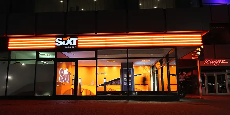 088 | 2015 | Berlin | Budapester Strasse | © carsten riede fotografie