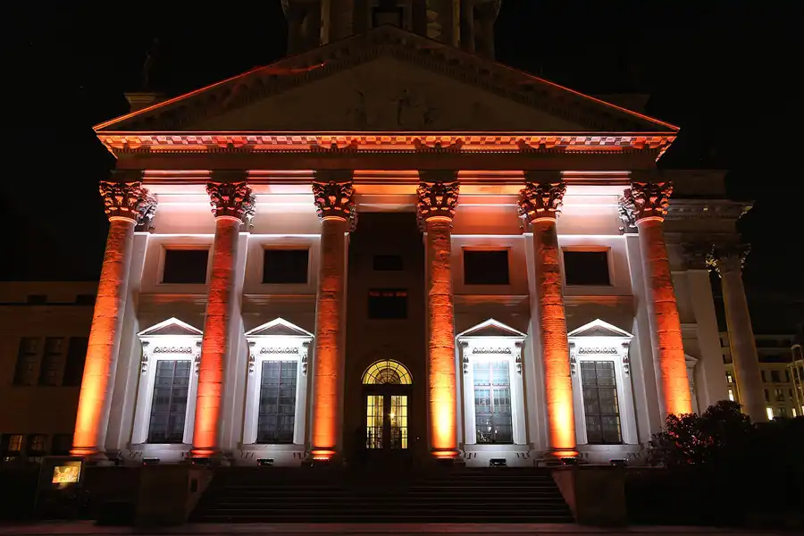 131 | 2015 | Berlin | Gendarmenmarkt – Französischer Dom | © carsten riede fotografie