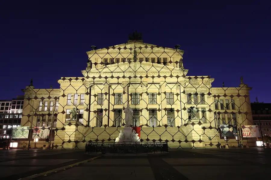 136 | 2015 | Berlin | Gendarmenmarkt – Konzerthaus Berlin | © carsten riede fotografie