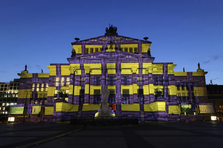 132 | 2015 | Berlin | Gendarmenmarkt – Konzerthaus Berlin | © carsten riede fotografie