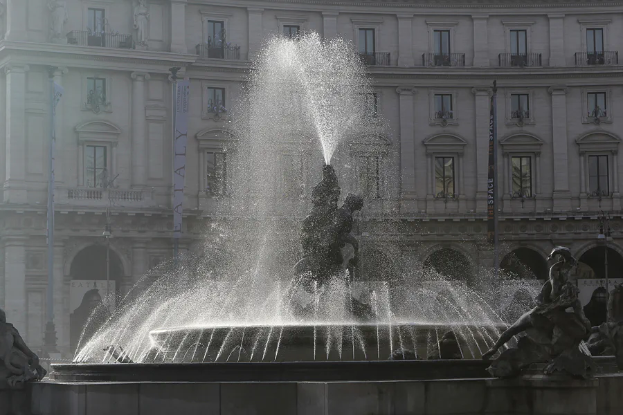 111 | 2015 | Roma | Piazza della Repubblica – Fontana delle Naiadi | © carsten riede fotografie