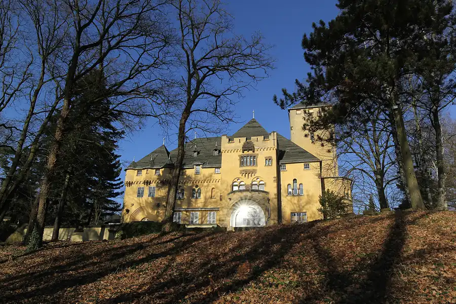 003 | 2015 | Kleinmachnow | Die neue Hakeburg | © carsten riede fotografie