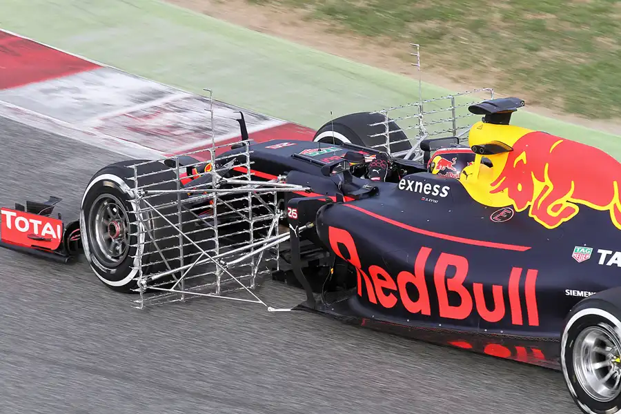 201 | 2016 | Barcelona | Red Bull-TAG Heuer RB12 | Daniil Kvyat | © carsten riede fotografie
