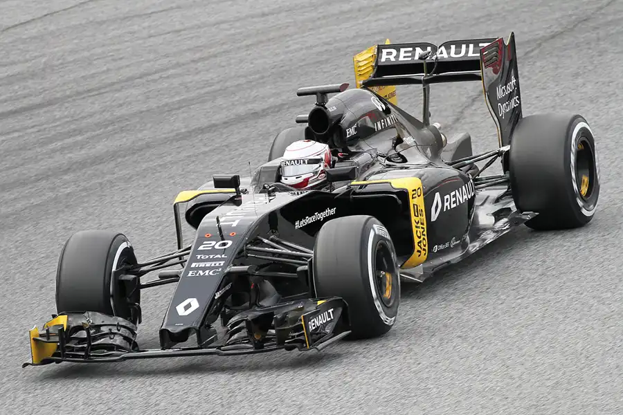 231 | 2016 | Barcelona | Renault R.S.16 | Kevin Magnussen | © carsten riede fotografie