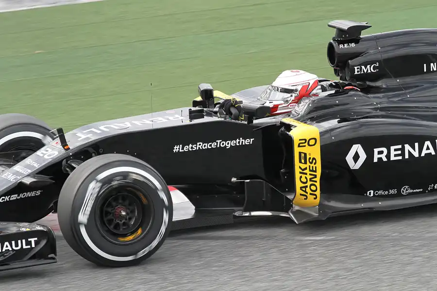 234 | 2016 | Barcelona | Renault R.S.16 | Kevin Magnussen | © carsten riede fotografie