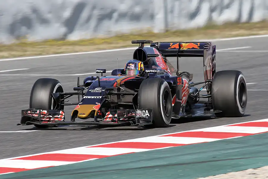 300 | 2016 | Barcelona | Toro Rosso-Ferrari STR11 | Carlos Sainz Jr. | © carsten riede fotografie
