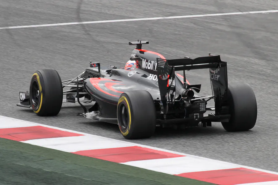 143 | 2016 | Barcelona | McLaren-Honda MP4-31 | Jenson Button | © carsten riede fotografie