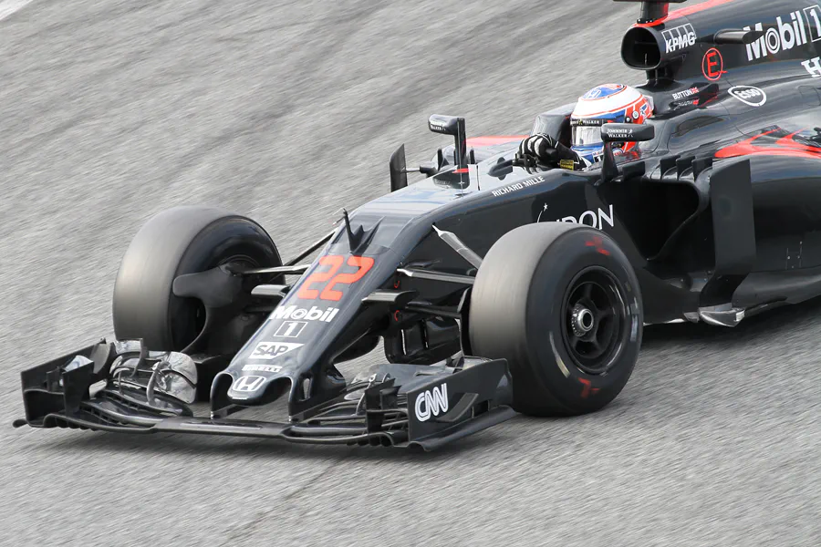 145 | 2016 | Barcelona | McLaren-Honda MP4-31 | Jenson Button | © carsten riede fotografie