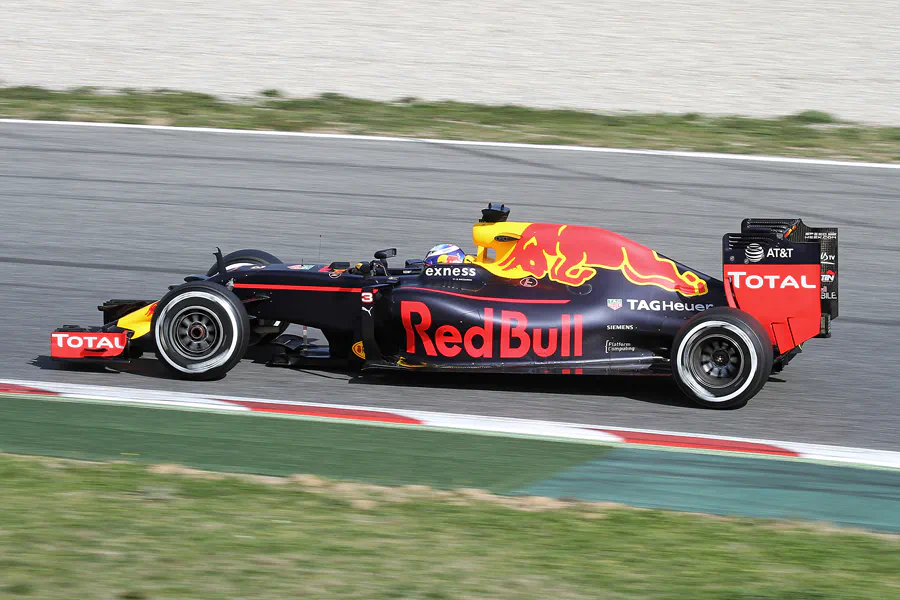 226 | 2016 | Barcelona | Red Bull-TAG Heuer RB12 | Daniel Ricciardo | © carsten riede fotografie