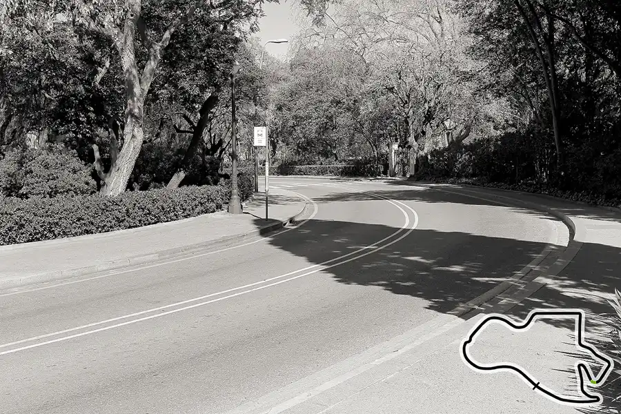 019 | 2016 | Barcelona | Passeig De Santa Madrona | © carsten riede fotografie