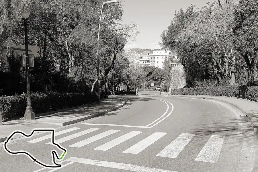 020 | 2016 | Barcelona | Passeig De Santa Madrona | © carsten riede fotografie