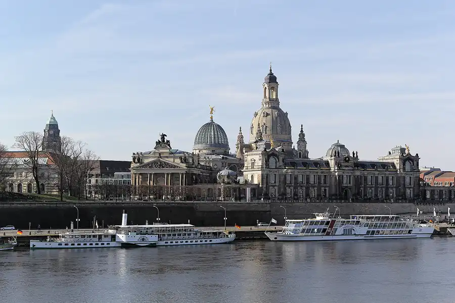 052 | 2016 | Dresden | Elbpanorama | © carsten riede fotografie