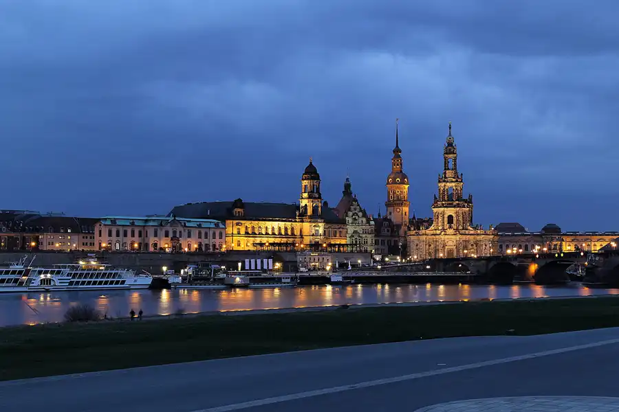 057 | 2016 | Dresden | Elbpanorama | © carsten riede fotografie