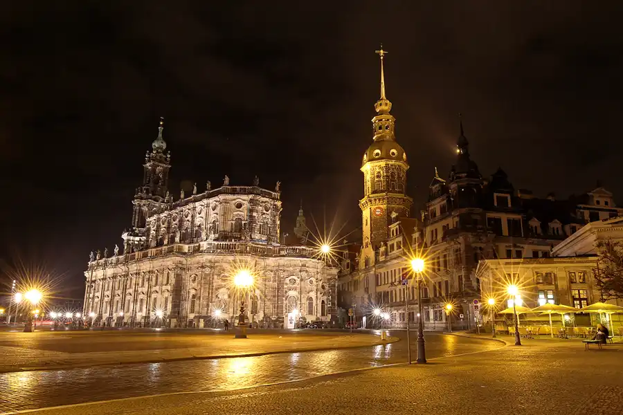 119 | 2016 | Dresden | Katholische Hofkirche + Hausmannsturm | © carsten riede fotografie