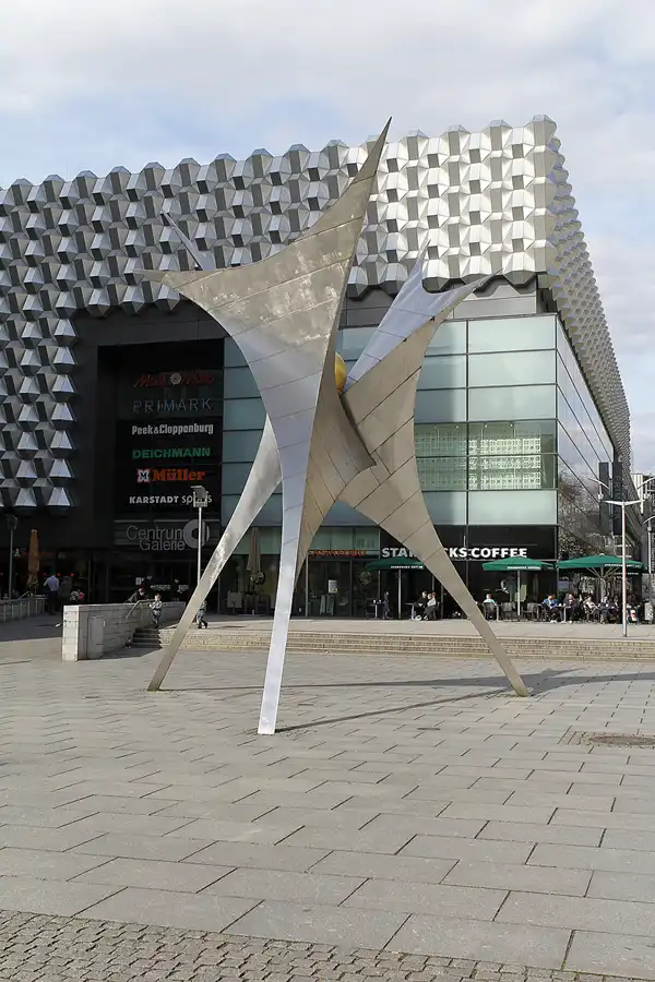 141 | 2016 | Dresden | Prager Strasse | © carsten riede fotografie