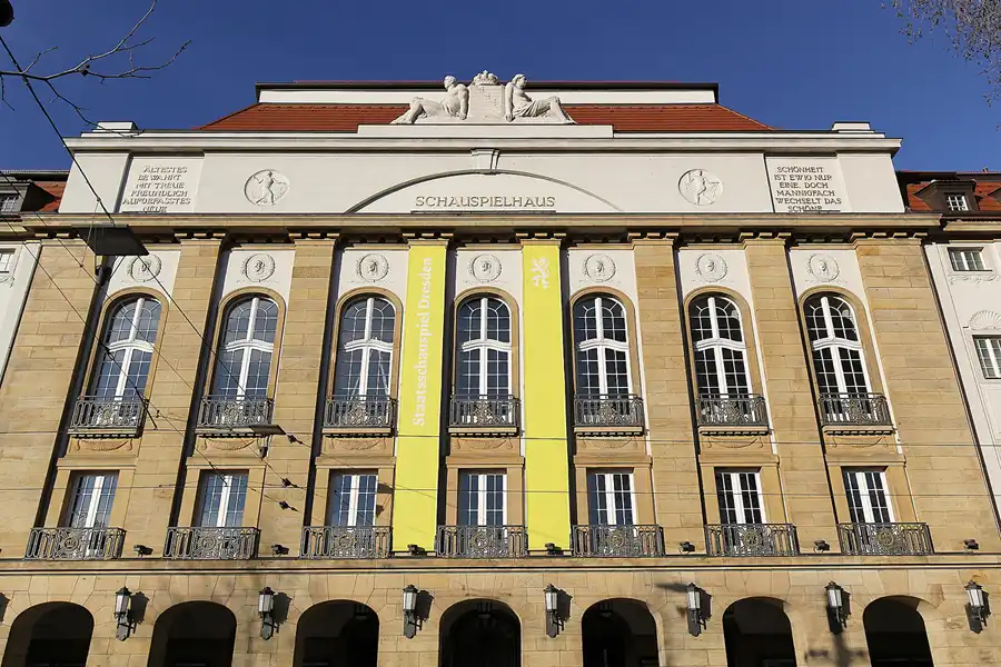 148 | 2016 | Dresden | Schauspielhaus | © carsten riede fotografie