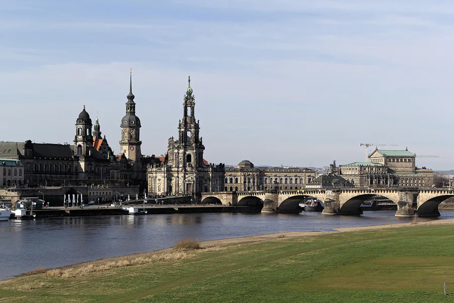 053 | 2016 | Dresden | Elbpanorama | © carsten riede fotografie