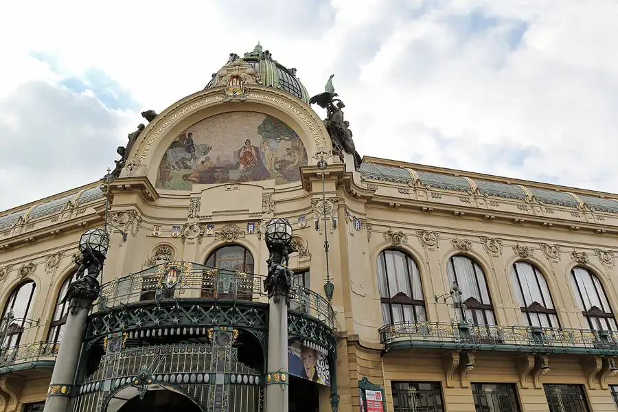 005 | 2016 | Praha | © carsten riede fotografie