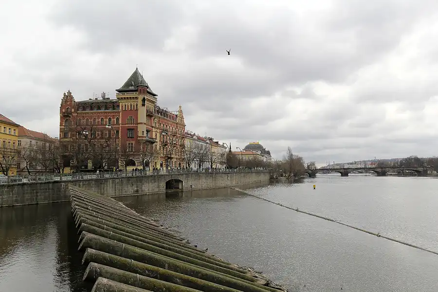 025 | 2016 | Praha | © carsten riede fotografie
