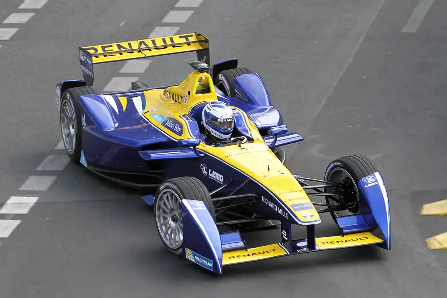 091 | 2016 | Berlin | Renault Z.E.15 | Team Renault e.dams | Nicolas Prost | © carsten riede fotografie