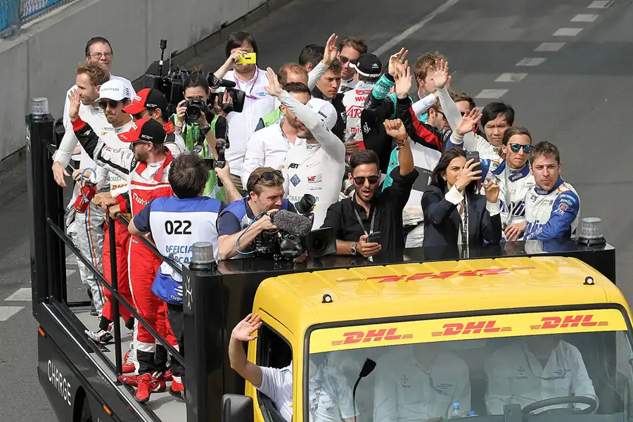 163 | 2016 | Berlin | Impressions – Drivers Parade | © carsten riede fotografie