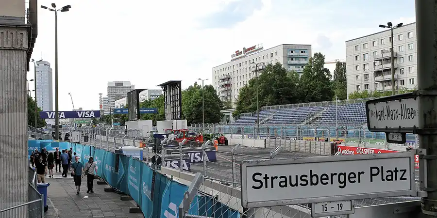 207 | 2016 | Berlin | Impressions – Circuit | © carsten riede fotografie