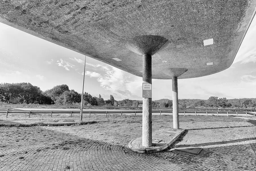 008 | 2016 | Fürstenwalde | Reichsautobahn-Tankstelle Typ Fürstenwalde | © carsten riede fotografie