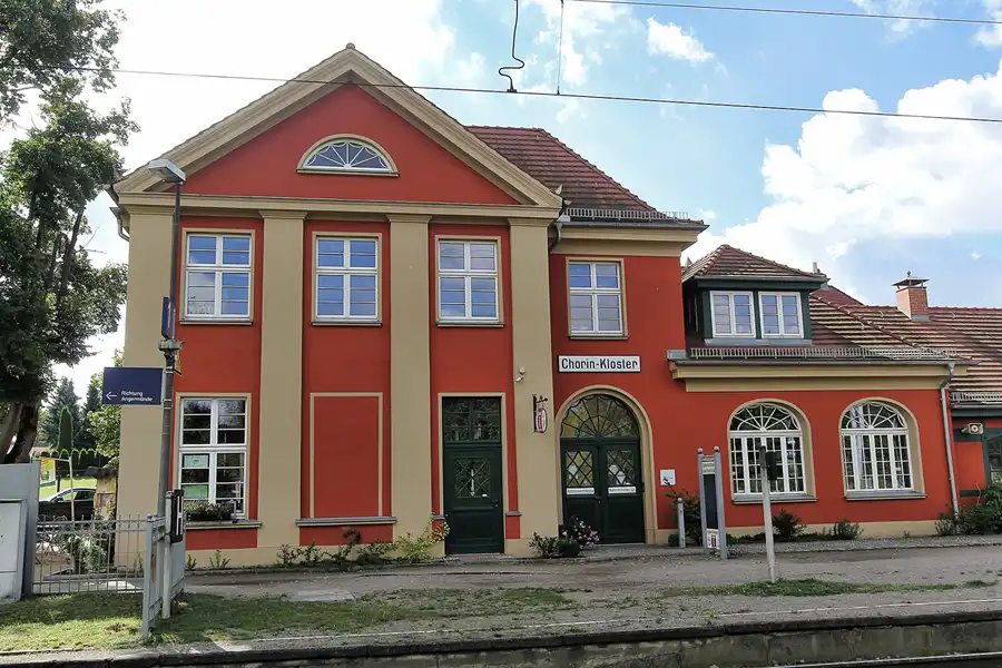 042 | 2016 | Chorin | Bahnhof | © carsten riede fotografie