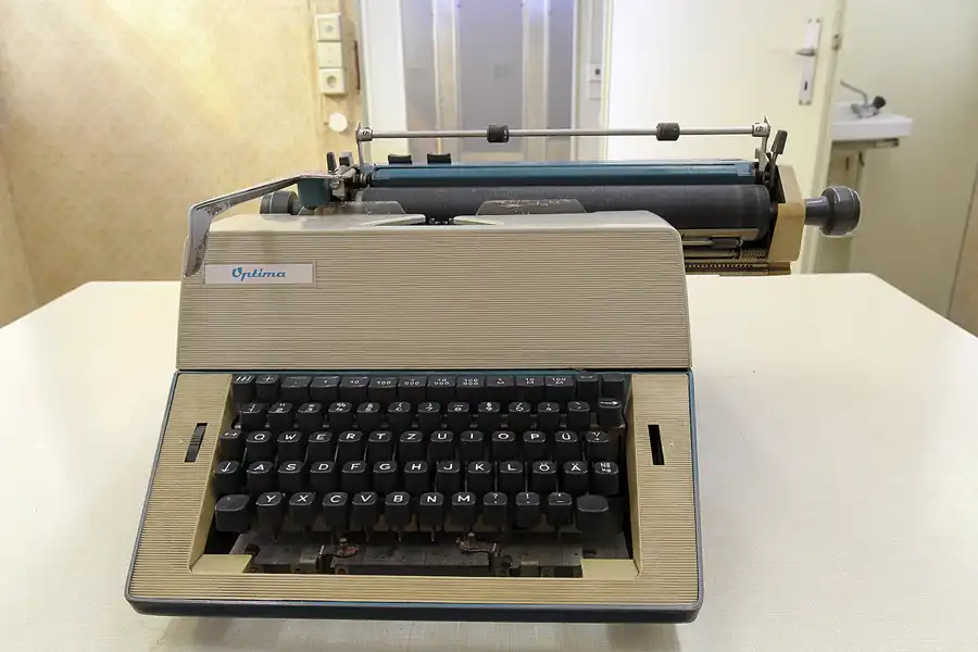 030 | 2016 | Marienborn | Grenzübergangsstelle Marienborn | © carsten riede fotografie