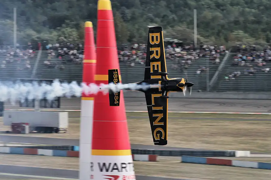 005 | 2016 | Eurospeedway | Red Bull Air Race – Master Class N° 6 – Nigel Lamb | © carsten riede fotografie