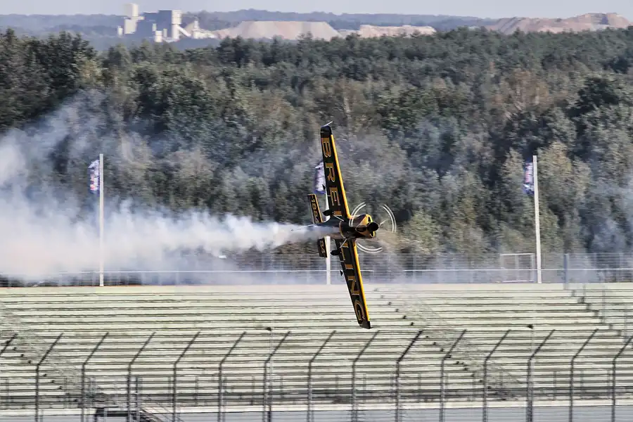 010 | 2016 | Eurospeedway | Red Bull Air Race – Master Class N° 6 – Nigel Lamb | © carsten riede fotografie