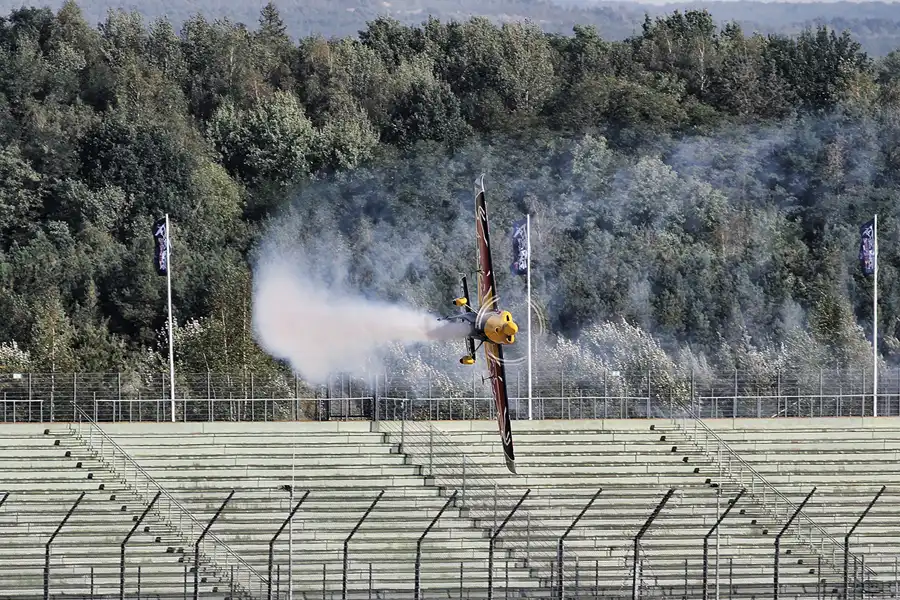 019 | 2016 | Eurospeedway | Red Bull Air Race – Master Class N° 8 – Martin Sonka | © carsten riede fotografie