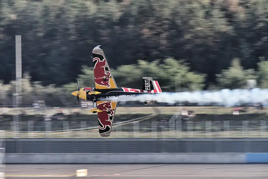 021 | 2016 | Eurospeedway | Red Bull Air Race – Master Class N° 8 – Martin Sonka | © carsten riede fotografie